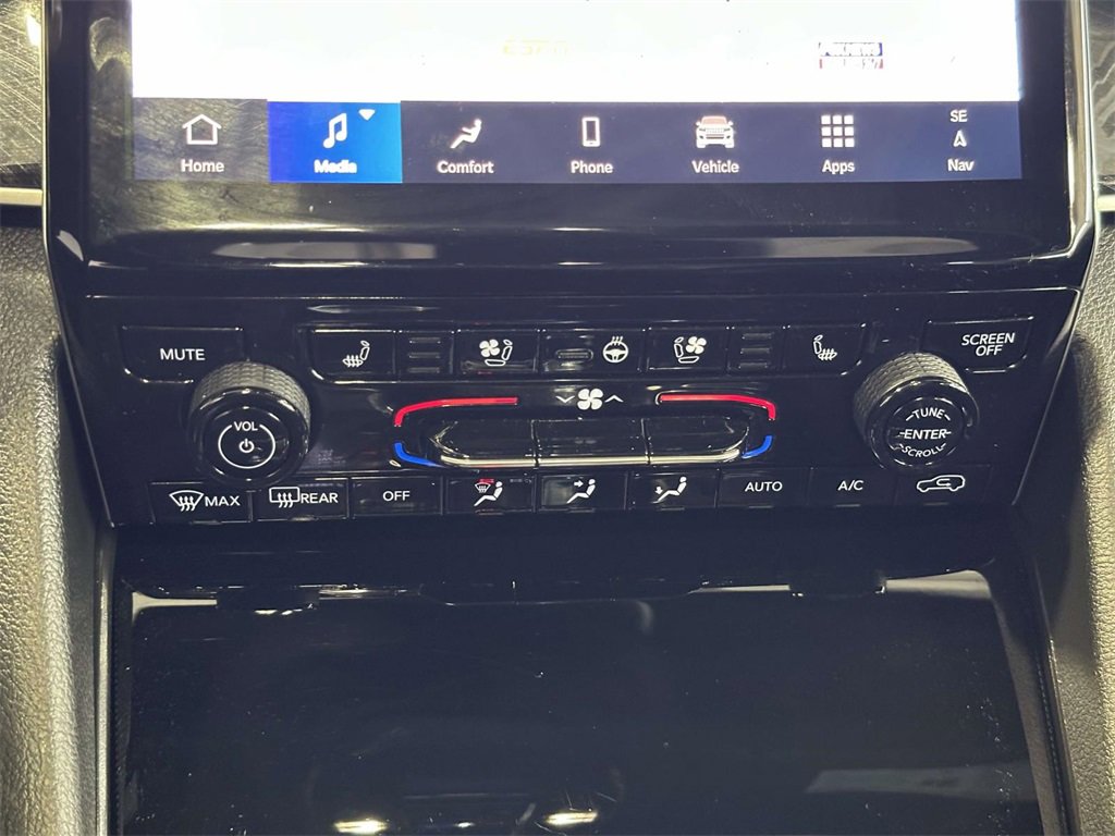 Used 2024 Jeep Grand Cherokee Trailhawk w/ Advanced Protech Group II image 22