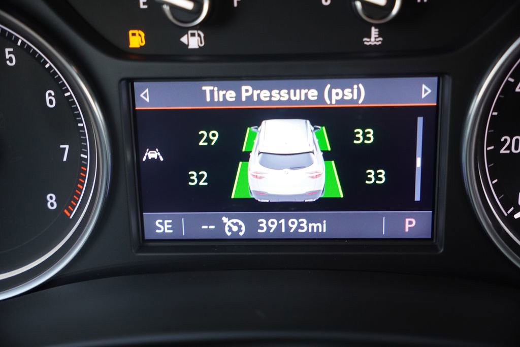 Certified 2023 Buick Enclave Essence image 35