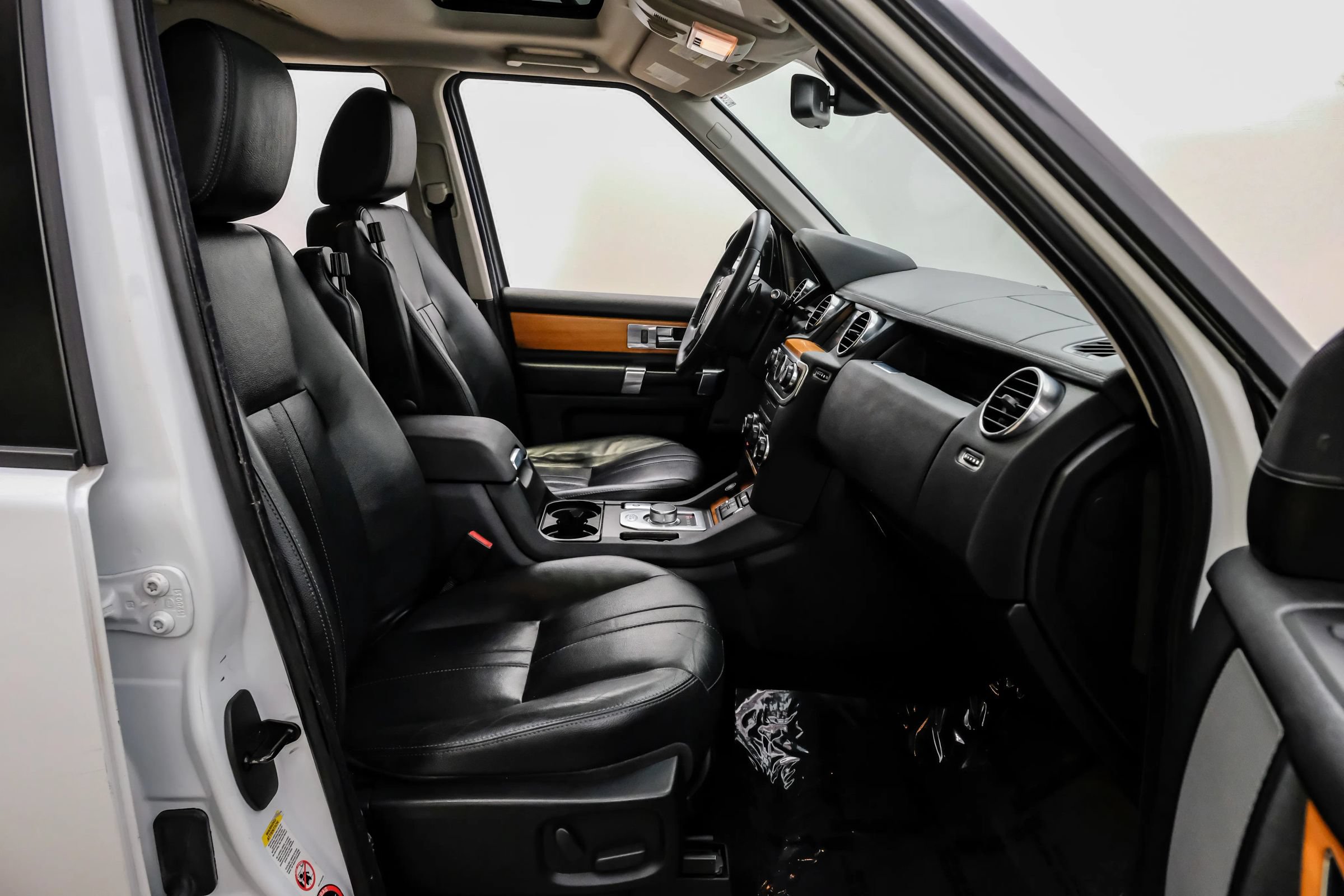 Used 2014 Land Rover LR4 HSE AWD/4WD image 34