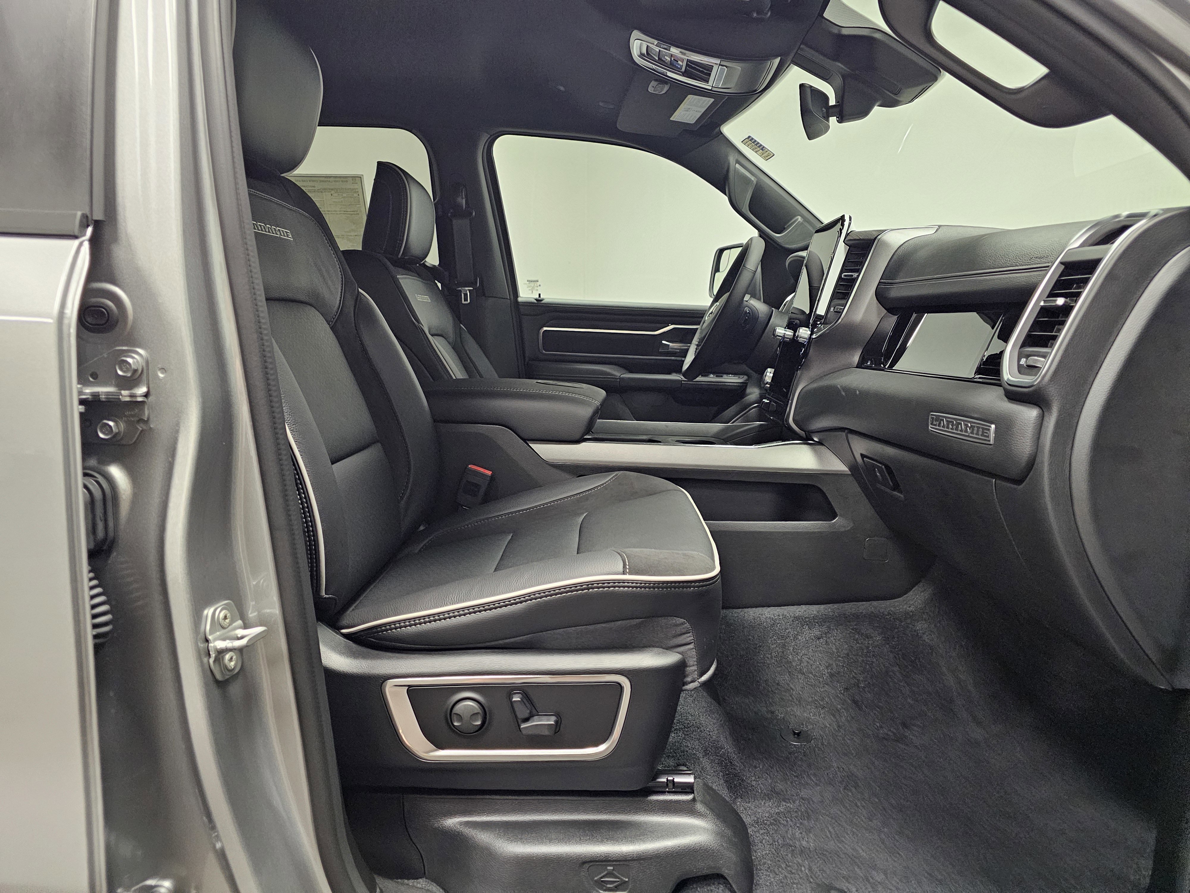 New 2026 RAM 1500 Laramie w/ Night Edition image 17