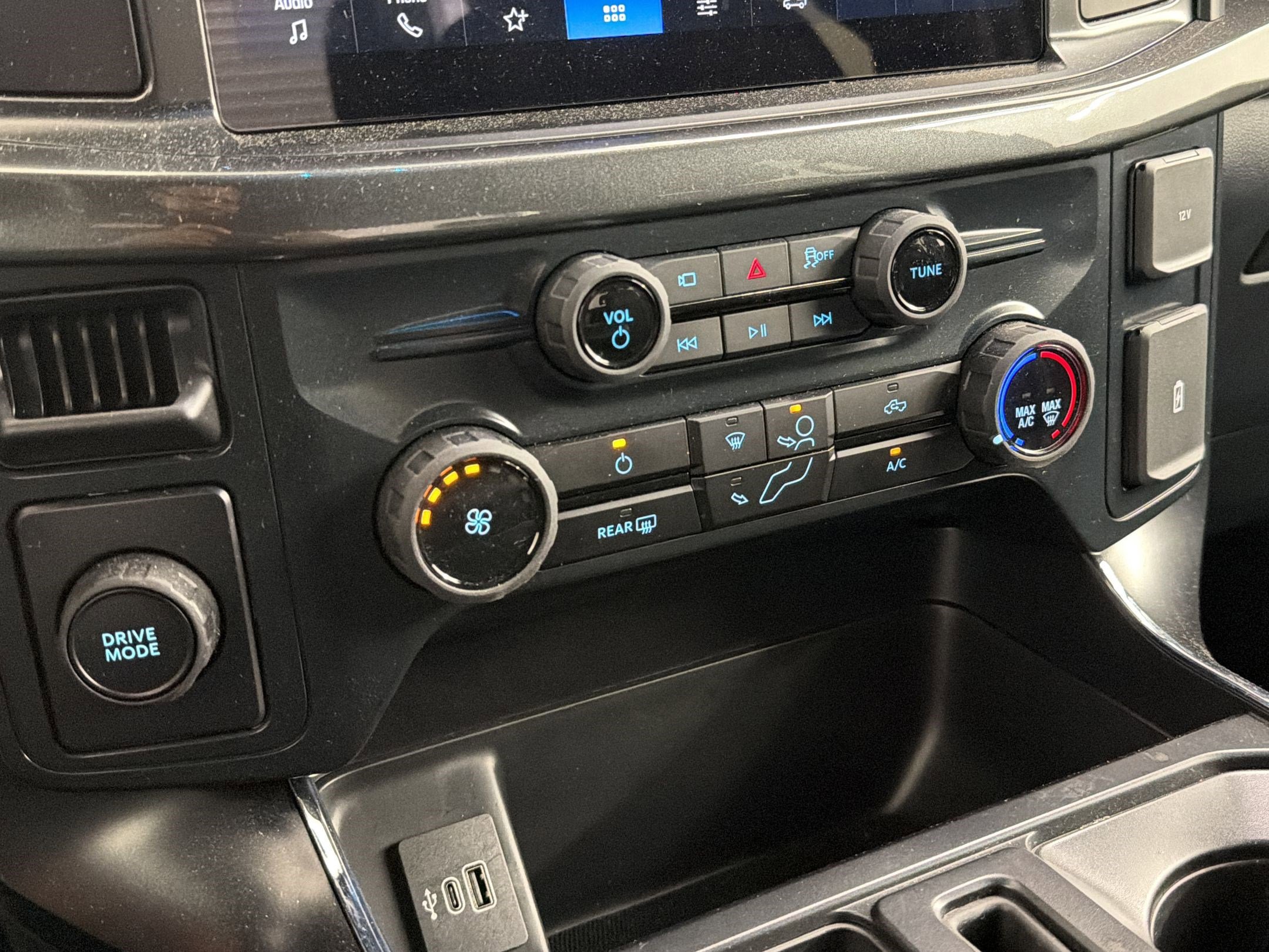 Used 2025 Ford F150 STX RWD image 16