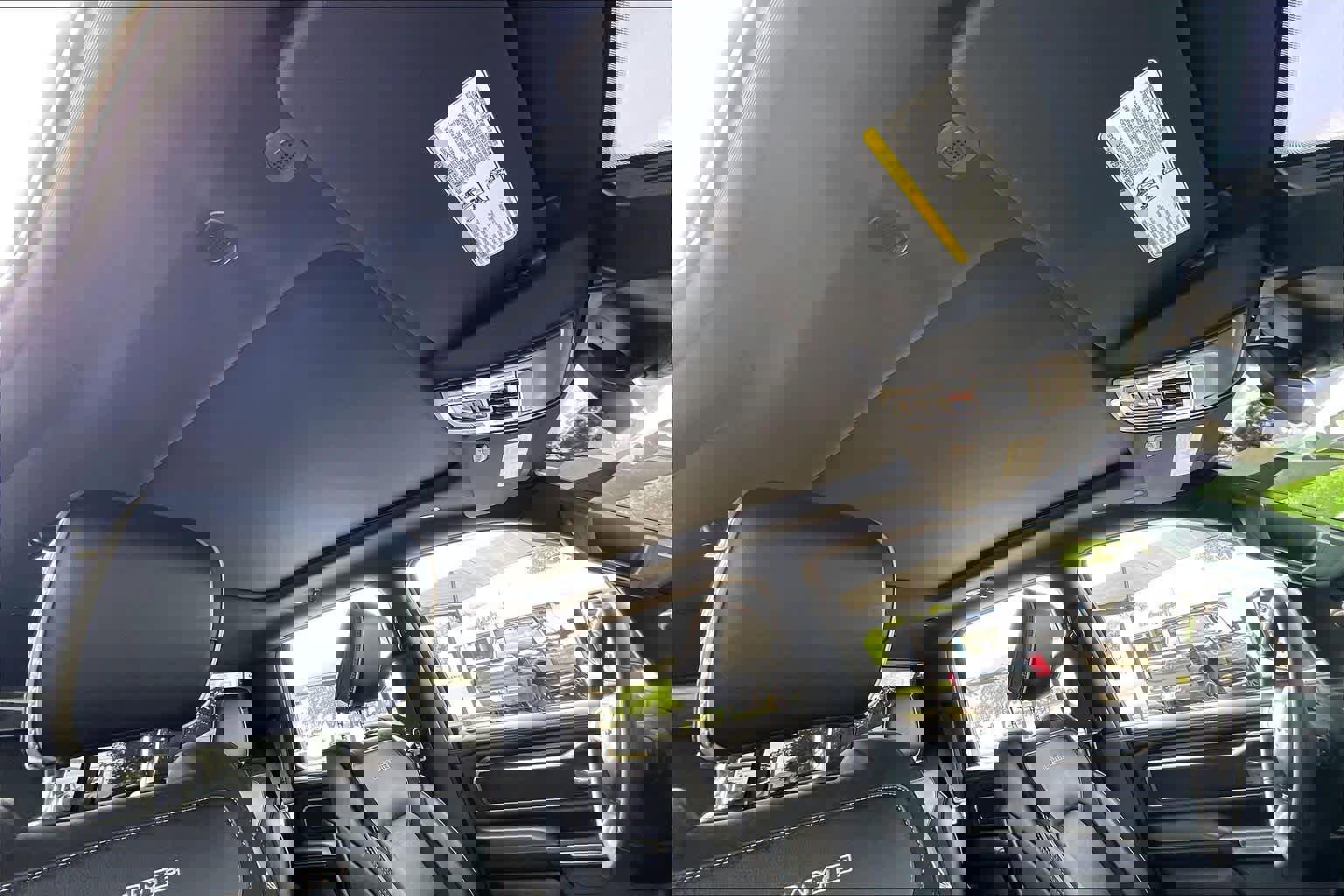 Used 2024 RAM 1500 Laramie AWD/4WD image 14