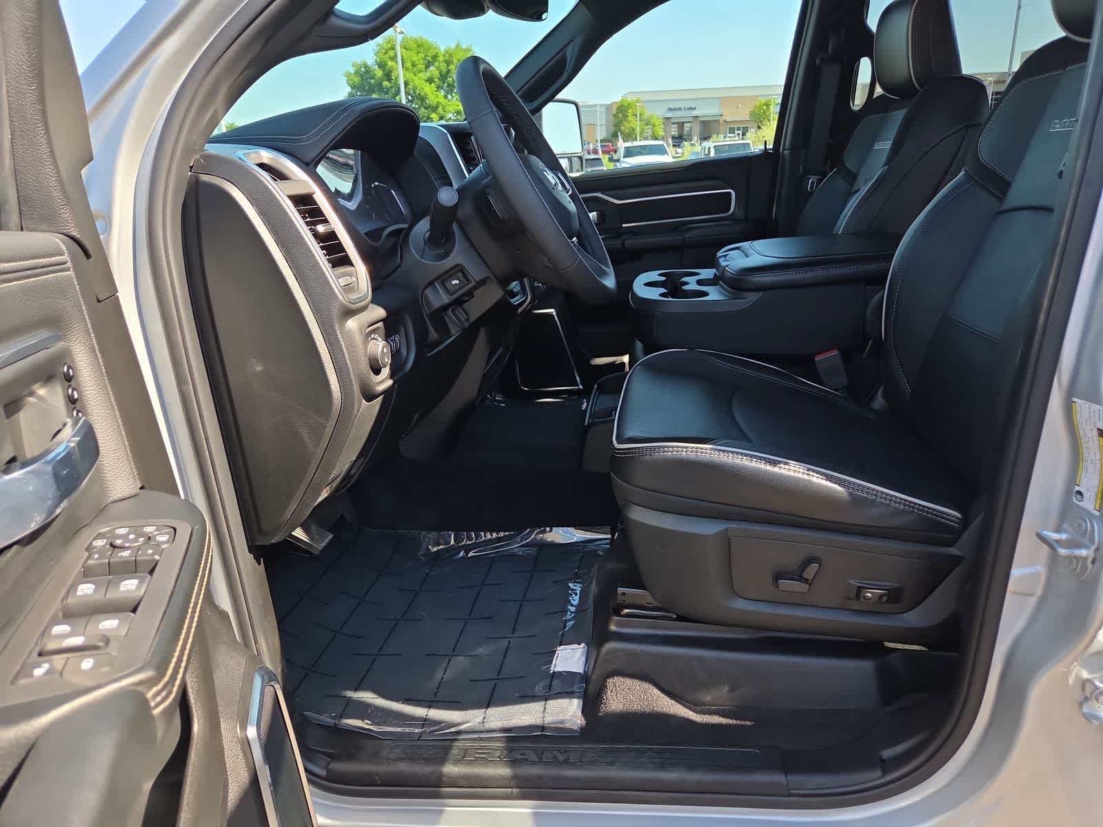 Used 2026 RAM 2500 Laramie AWD/4WD image 19