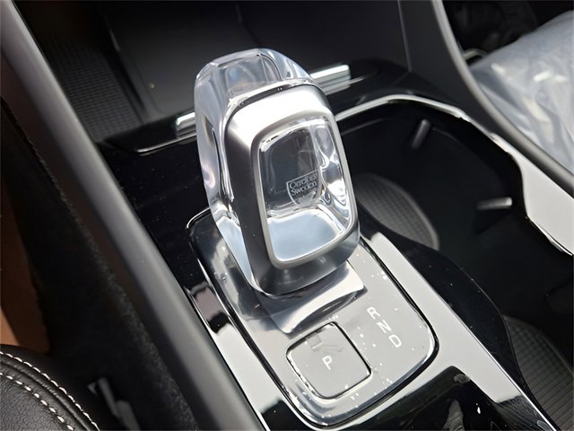 New 2025 Volvo XC40 B5 Plus w/ Protection Package Premier image 11