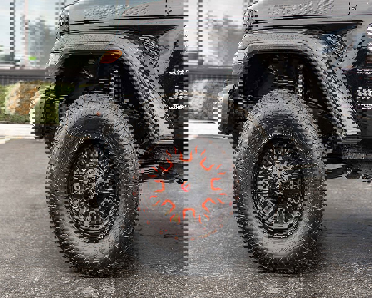 Used 2018 Jeep Wrangler Unlimited Sahara image 8