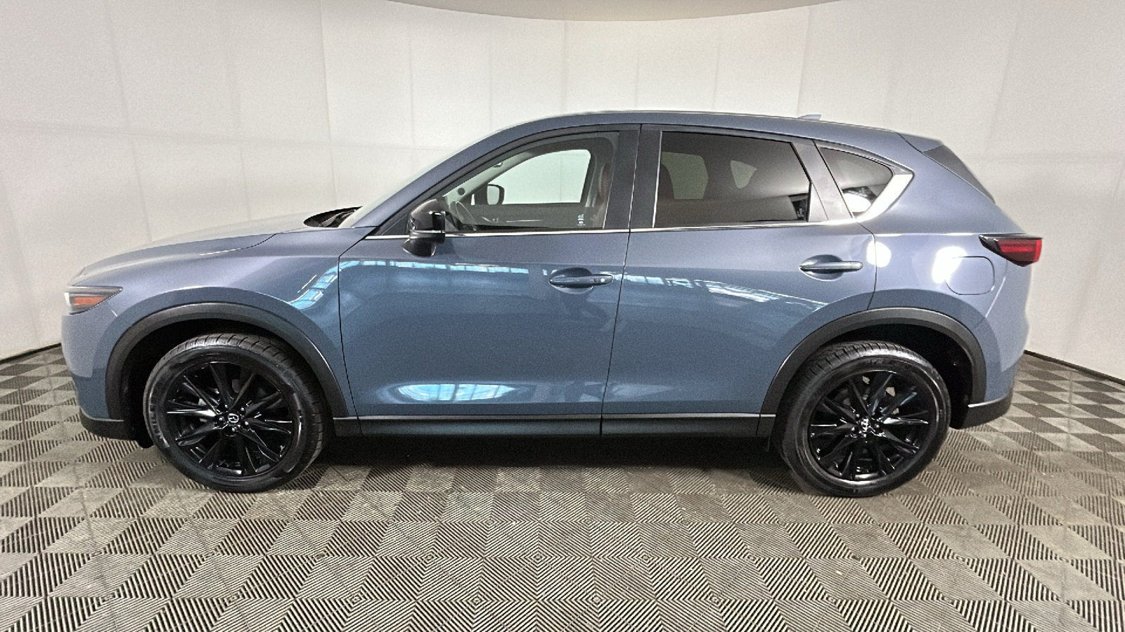 Used 2025 MAZDA CX-5 Carbon Edition AWD/4WD image 6