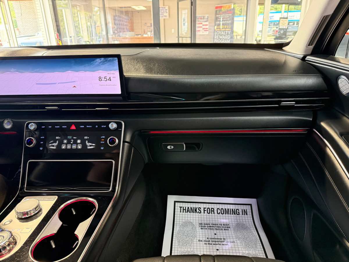 Used 2026 Genesis GV80 2.5T AWD/4WD image 19
