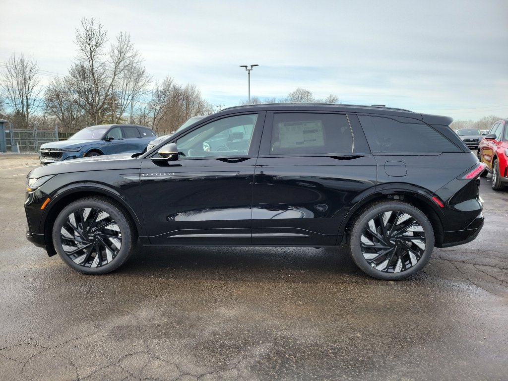 New 2026 Lincoln Nautilus Reserve AWD/4WD image 7