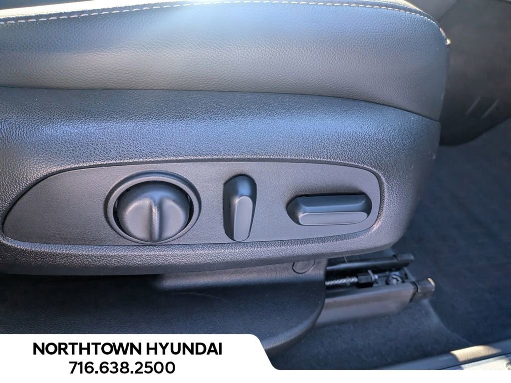 Used 2019 GMC Acadia SLT w/ Black Edition image 41