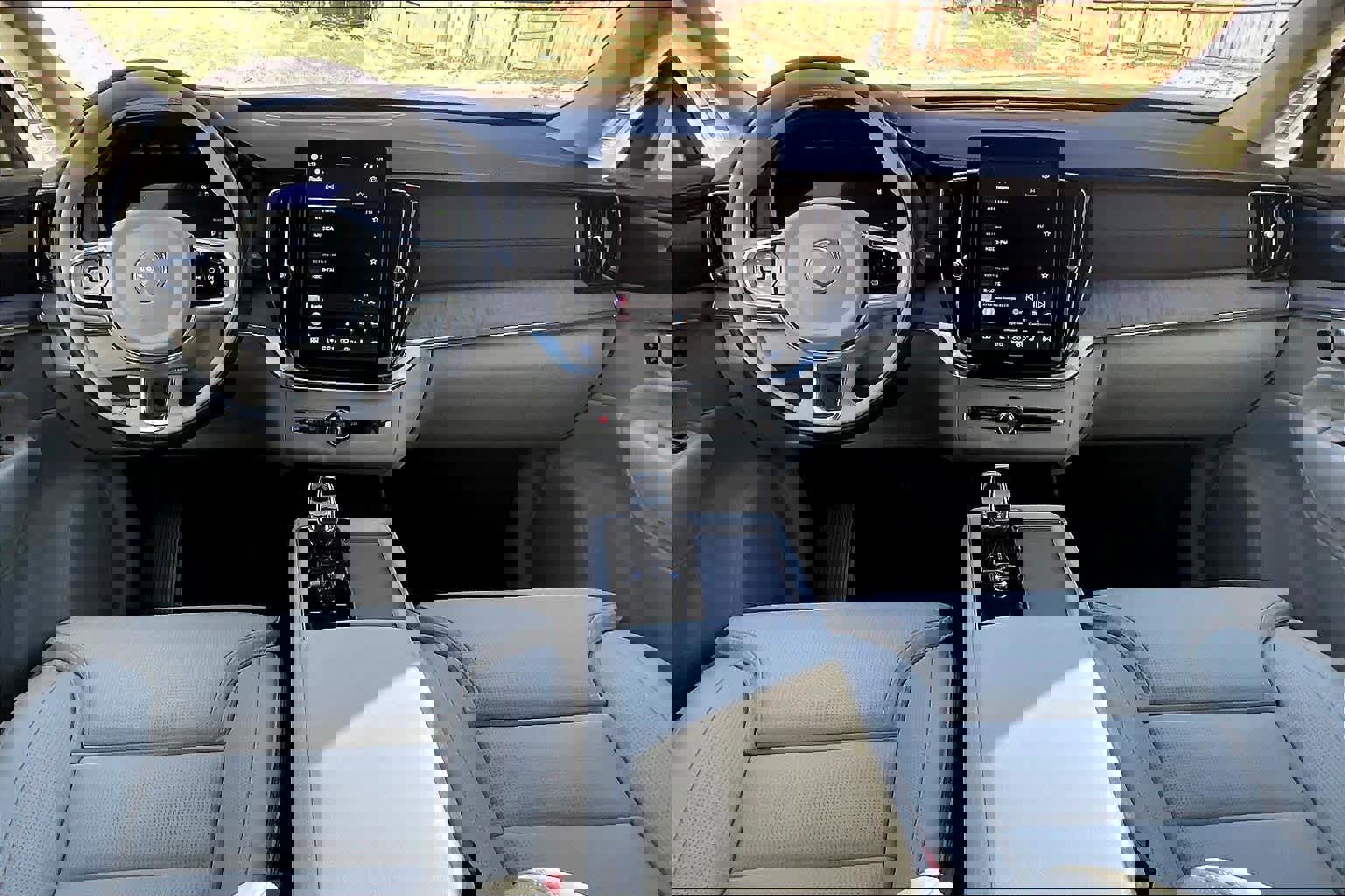 New 2026 Volvo XC90 T8 Ultra image 7