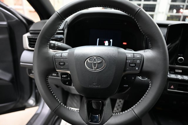 New 2026 Toyota Camry SE image 21