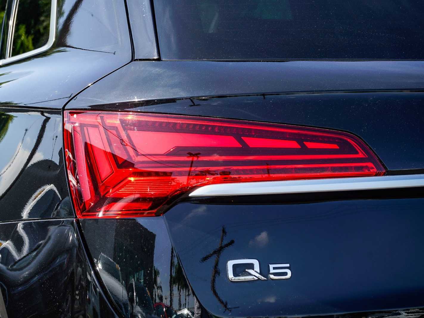 Used 2022 Audi Q5 2.0T Prestige w/ Prestige Package image 9