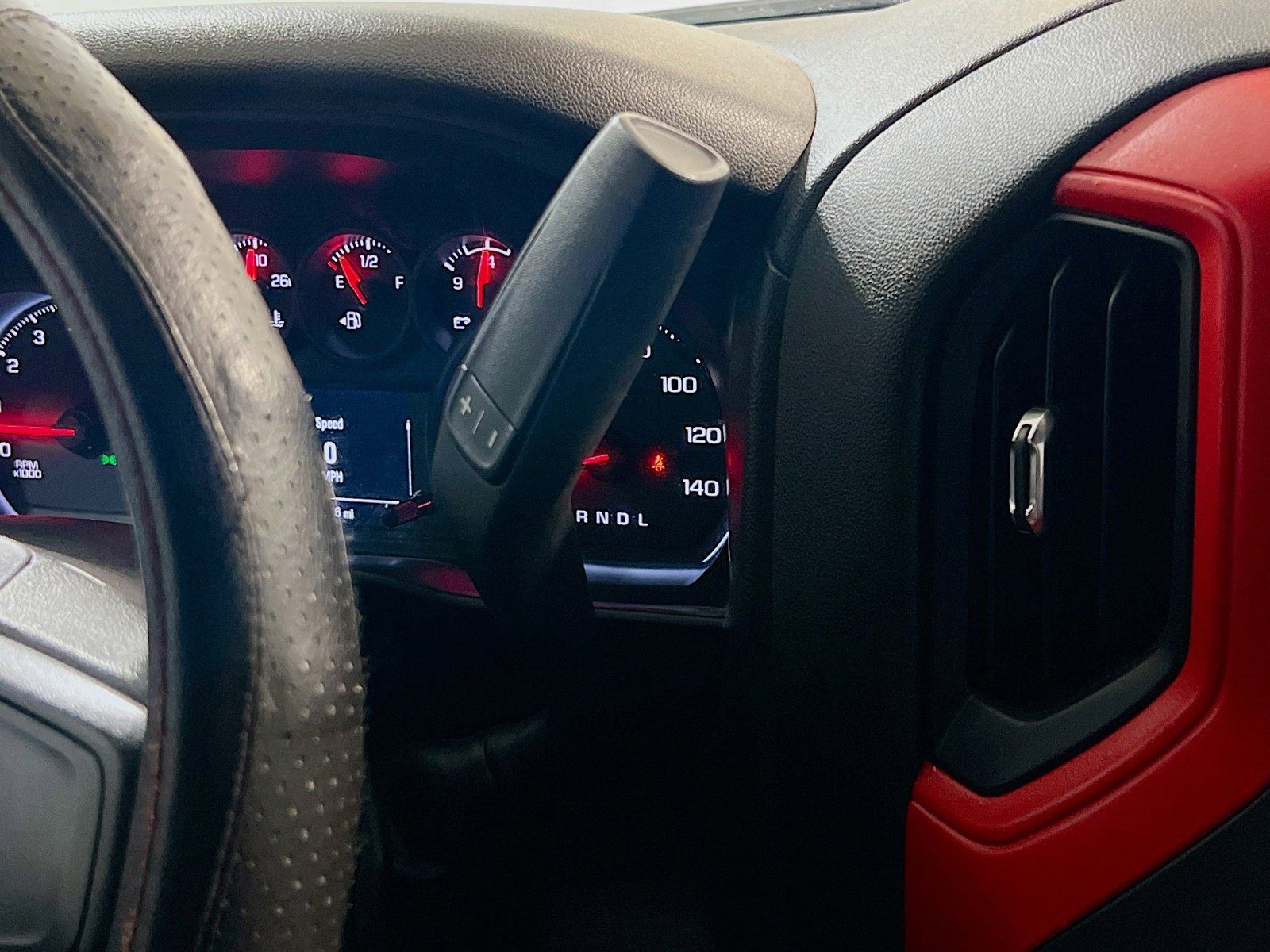 Used 2020 Chevrolet Silverado 1500 Custom w/ Custom Value Package image 12