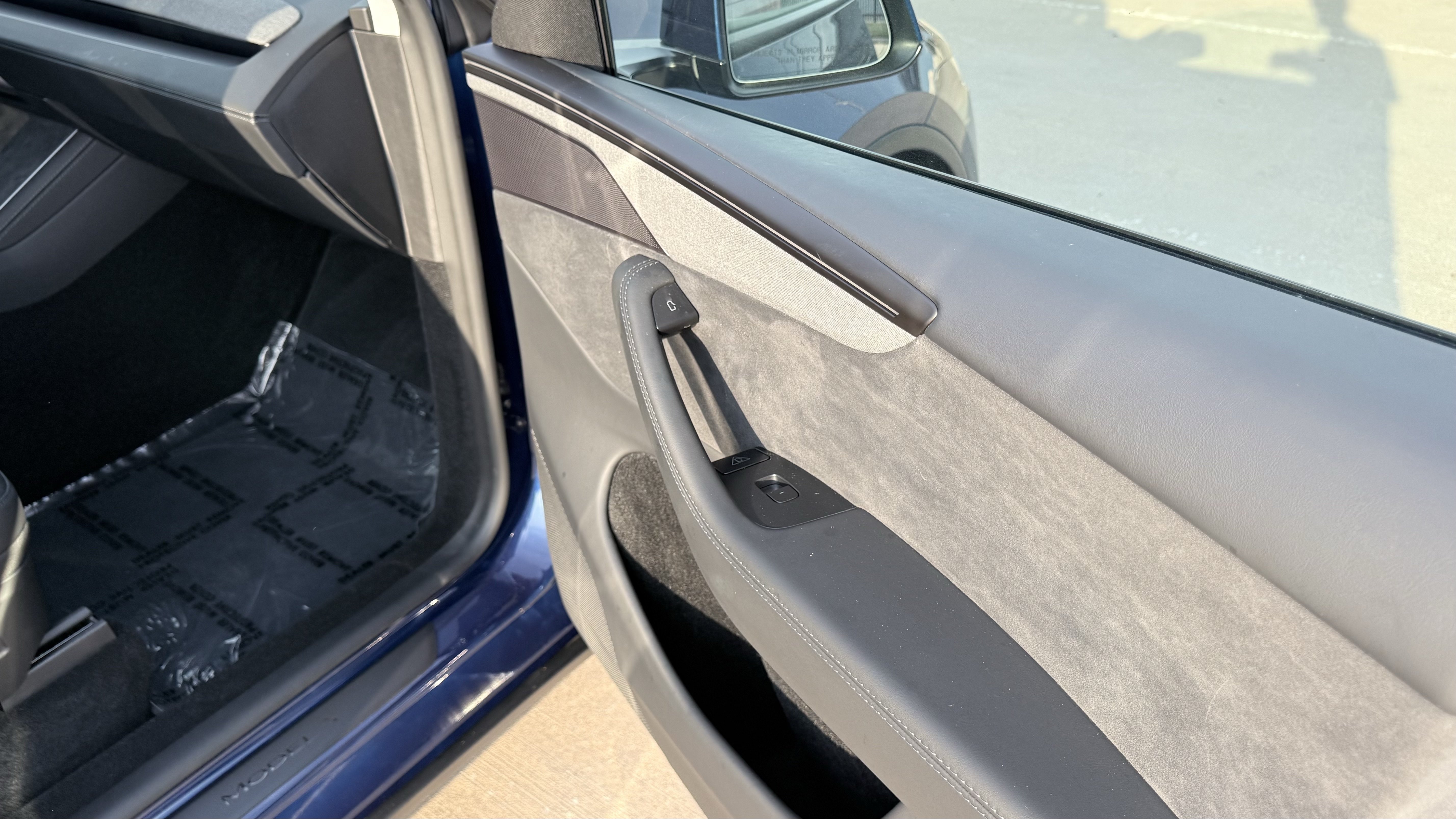 Used 2026 Tesla Model Y AWD image 37