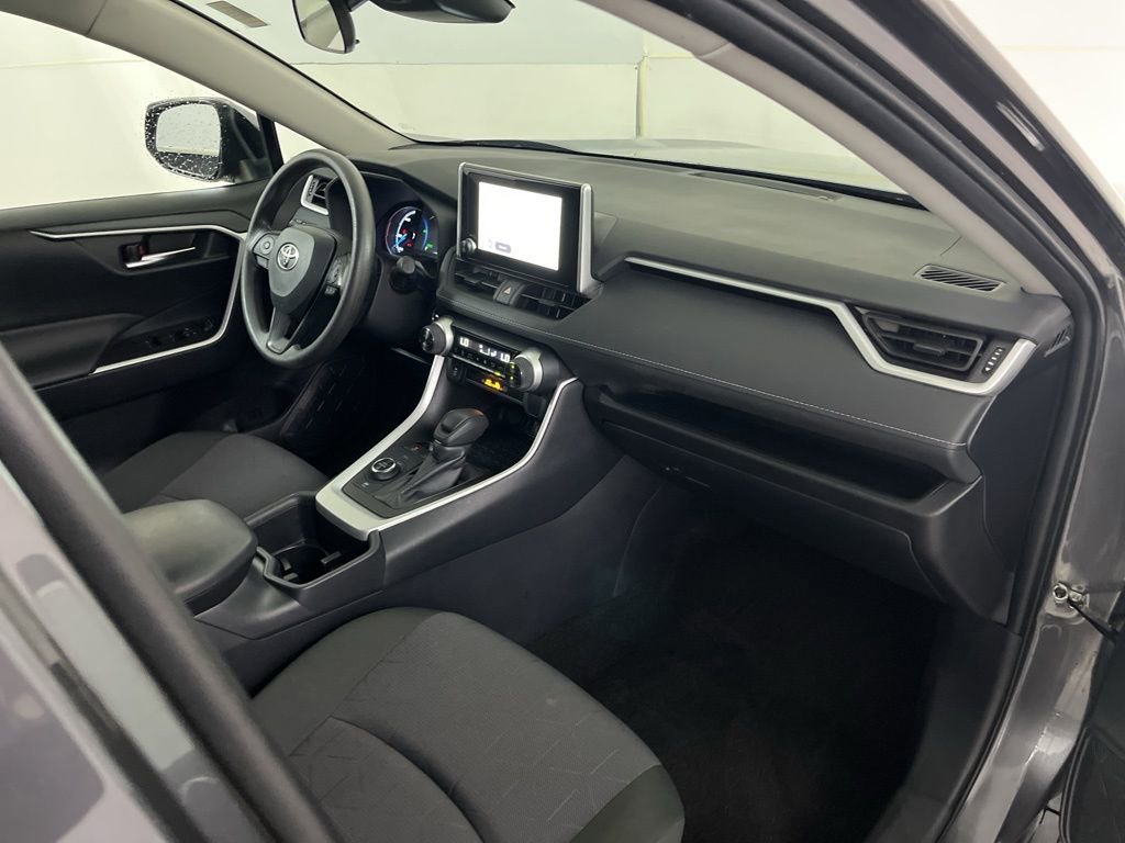 Used 2025 Toyota RAV4 XLE image 23