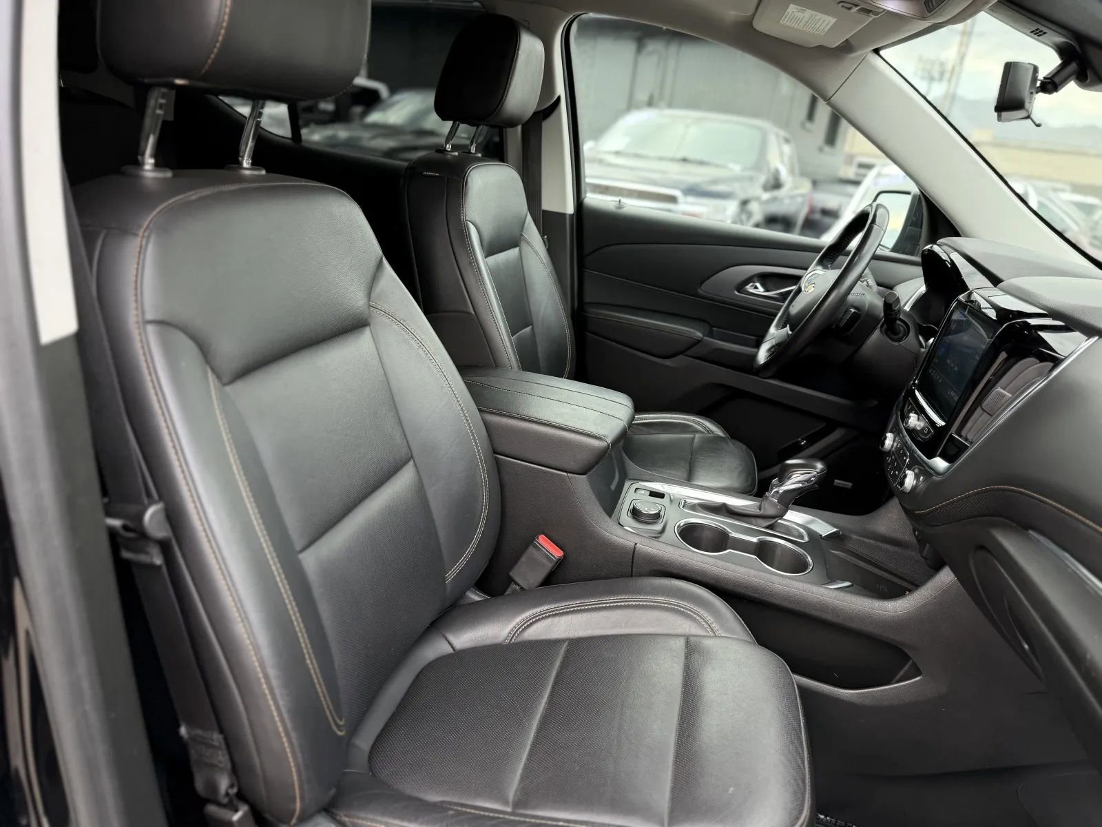 Used 2021 Chevrolet Traverse Premier w/ Redline Edition AWD/4WD image 20