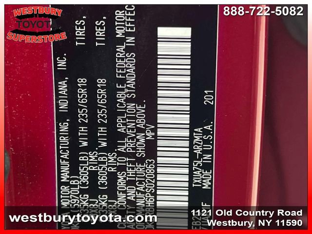 Used 2023 Toyota Highlander XLE AWD/4WD image 23