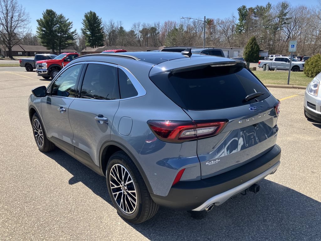 Used 2025 Ford Escape SE w/ PHEV Premium Package FWD image 7