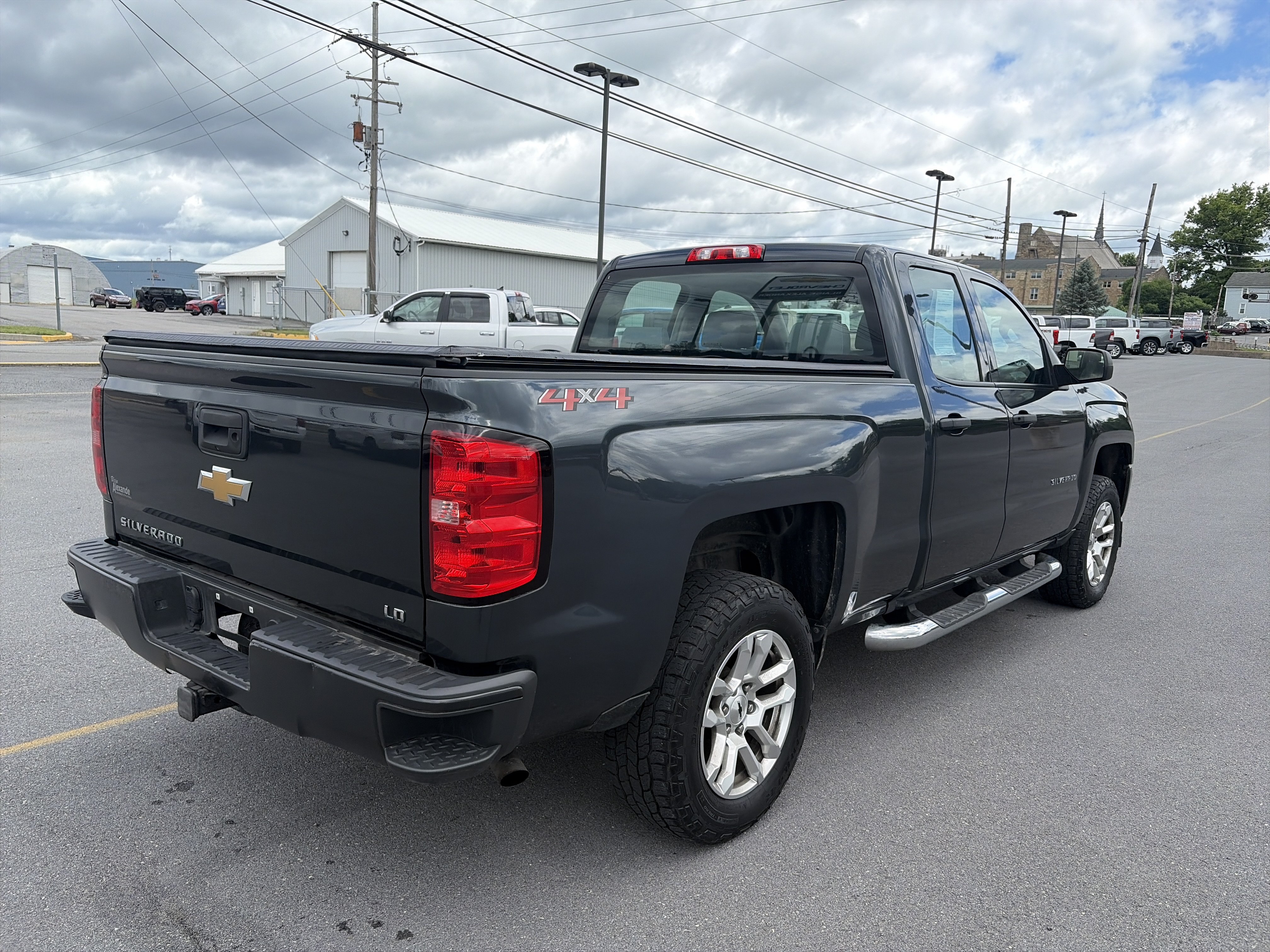 Used 2019 Chevrolet Silverado 1500 W/T AWD/4WD image 9