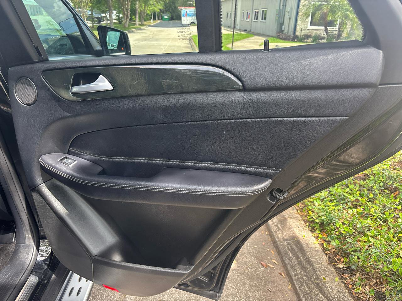 Used 2017 Mercedes-Benz GLE 350 4MATIC image 27