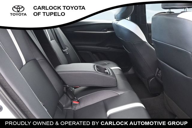 Used 2026 Toyota Camry SE FWD image 40