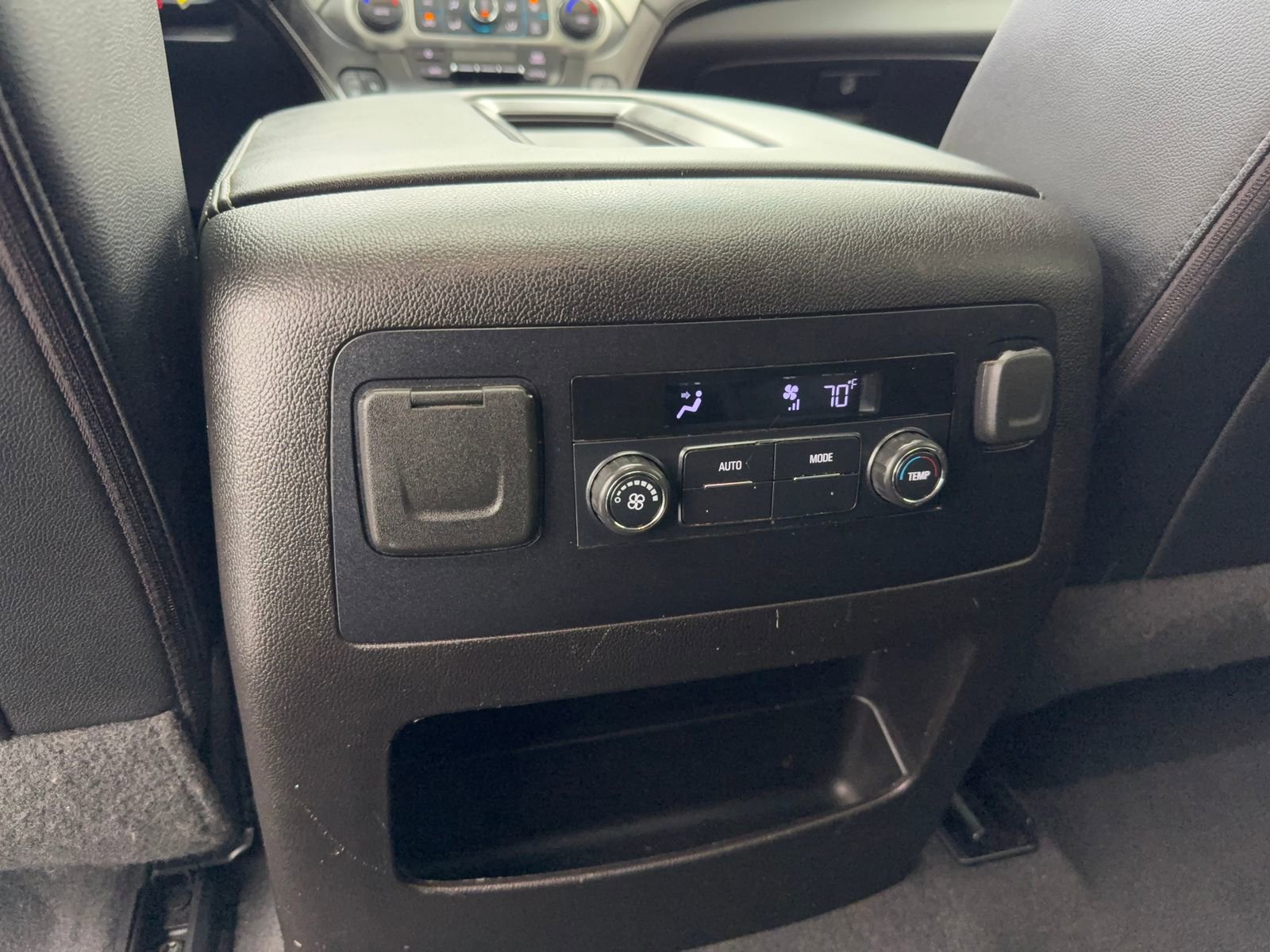 Used 2019 GMC Yukon SLT RWD image 38