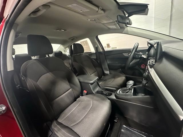 Used 2019 Kia Forte LXS image 18