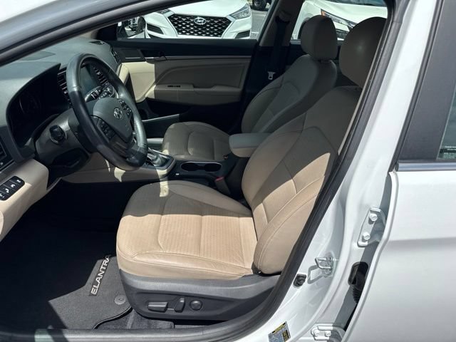 Used 2017 Hyundai Elantra Limited w/ Limited Ultimate Package 05 FWD image 20