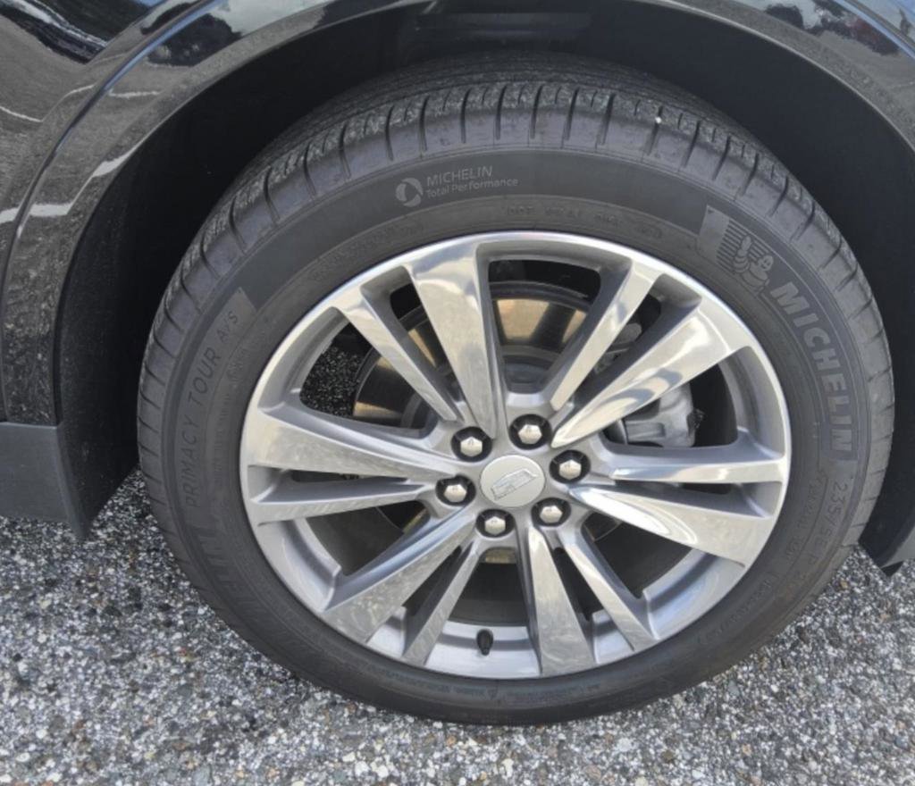 Used 2025 Cadillac XT5 Premium Luxury image 10