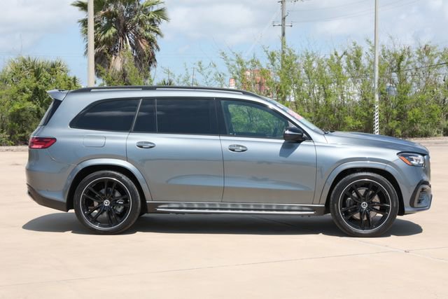 Used 2025 Mercedes-Benz GLS 580 4MATIC image 4