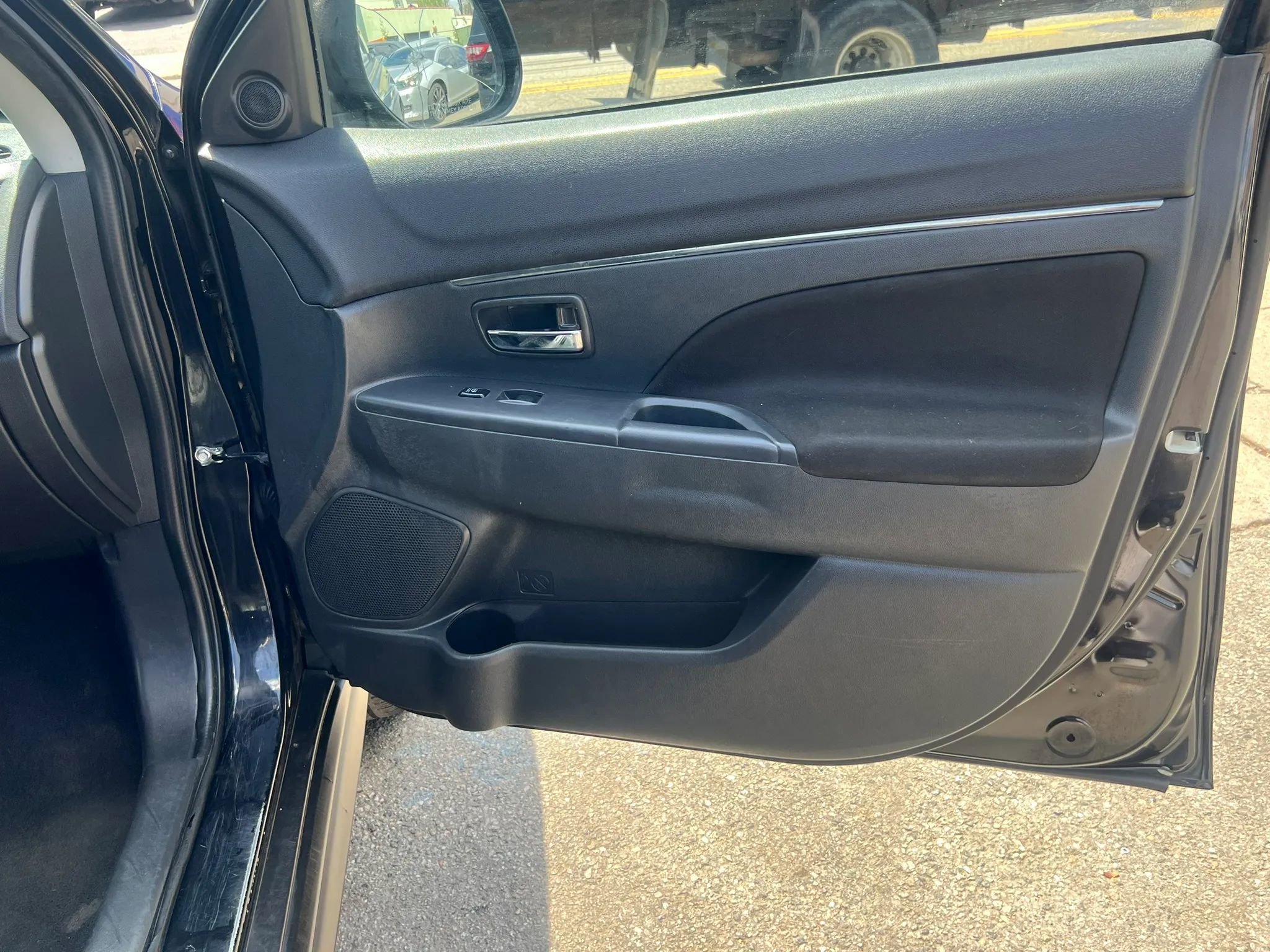 Used 2021 Mitsubishi Outlander Sport ES image 26