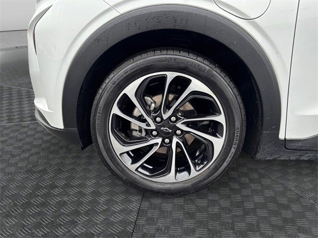 Used 2023 Chevrolet Bolt EUV Premier w/ Sun & Sound Package image 14