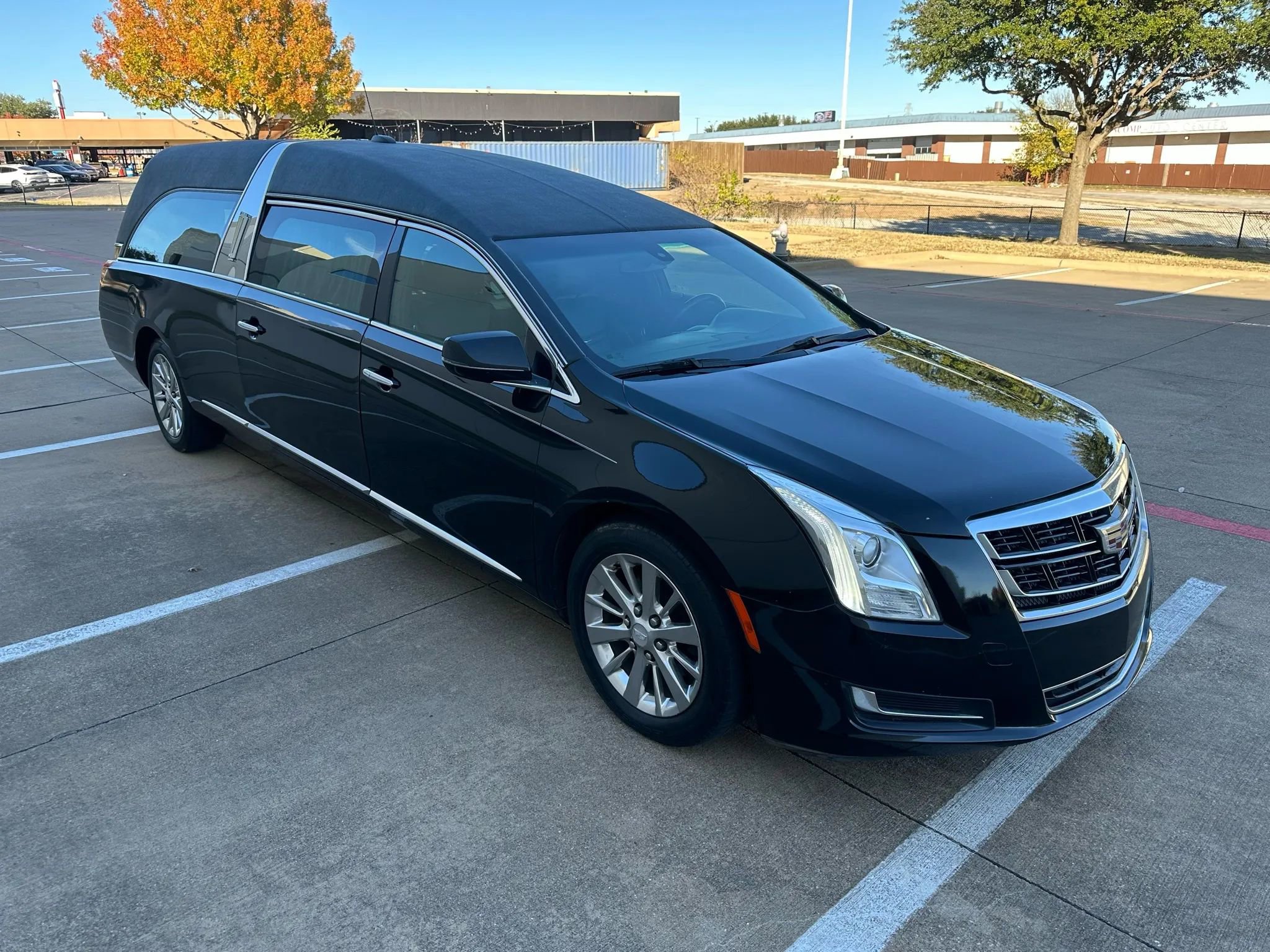 Used 2017 Cadillac XTS image 4