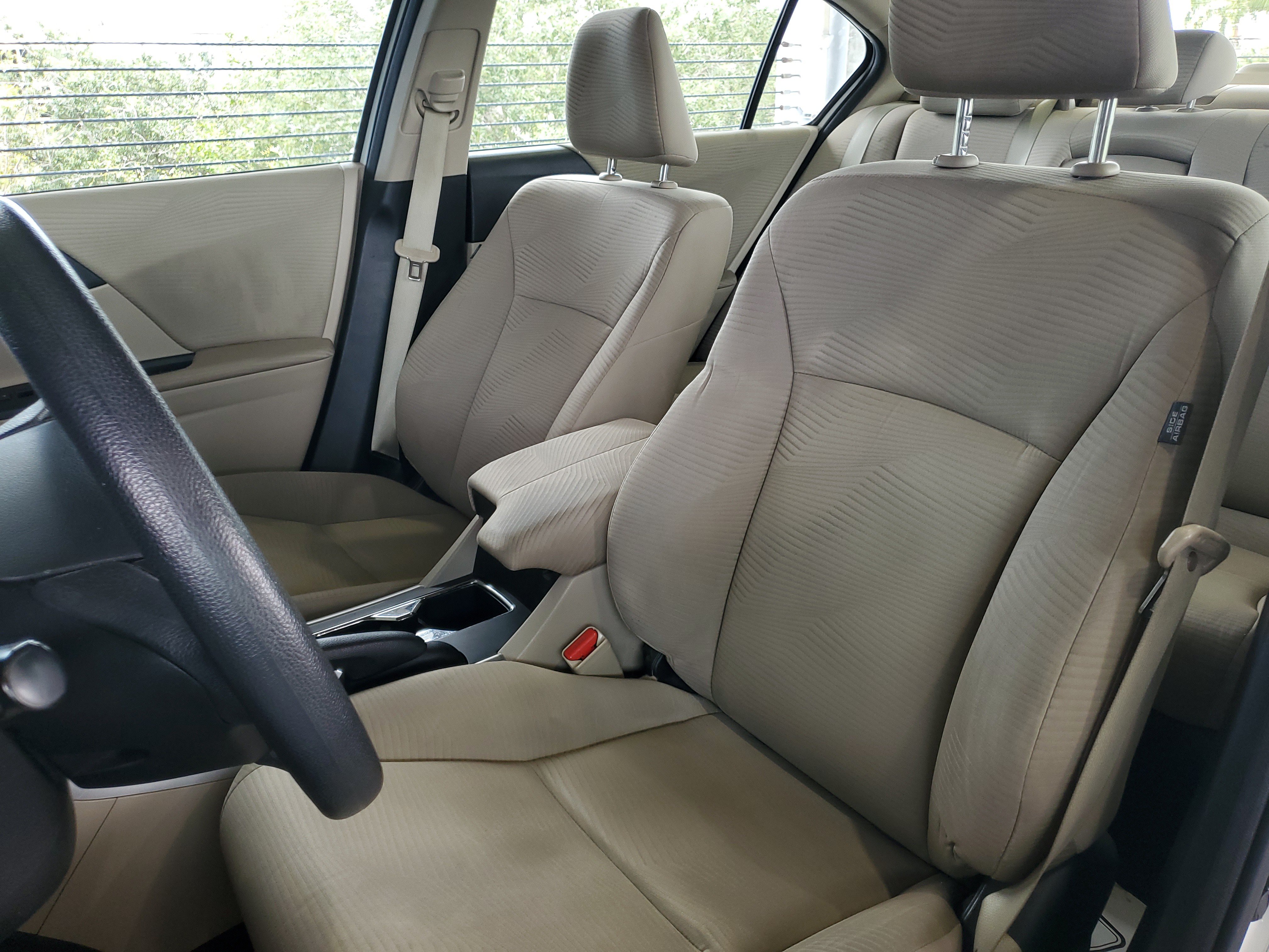 Used 2014 Honda Accord LX image 17