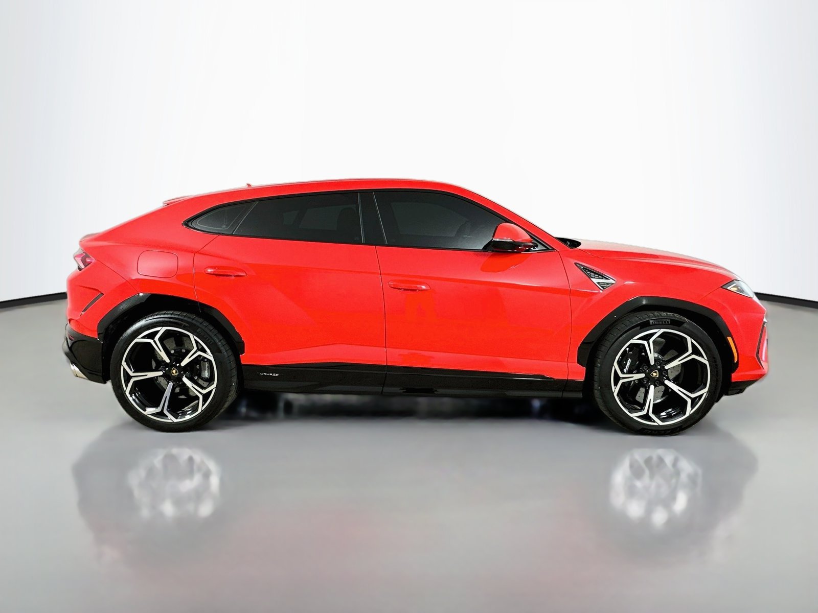Used 2025 Lamborghini Urus S AWD/4WD image 4