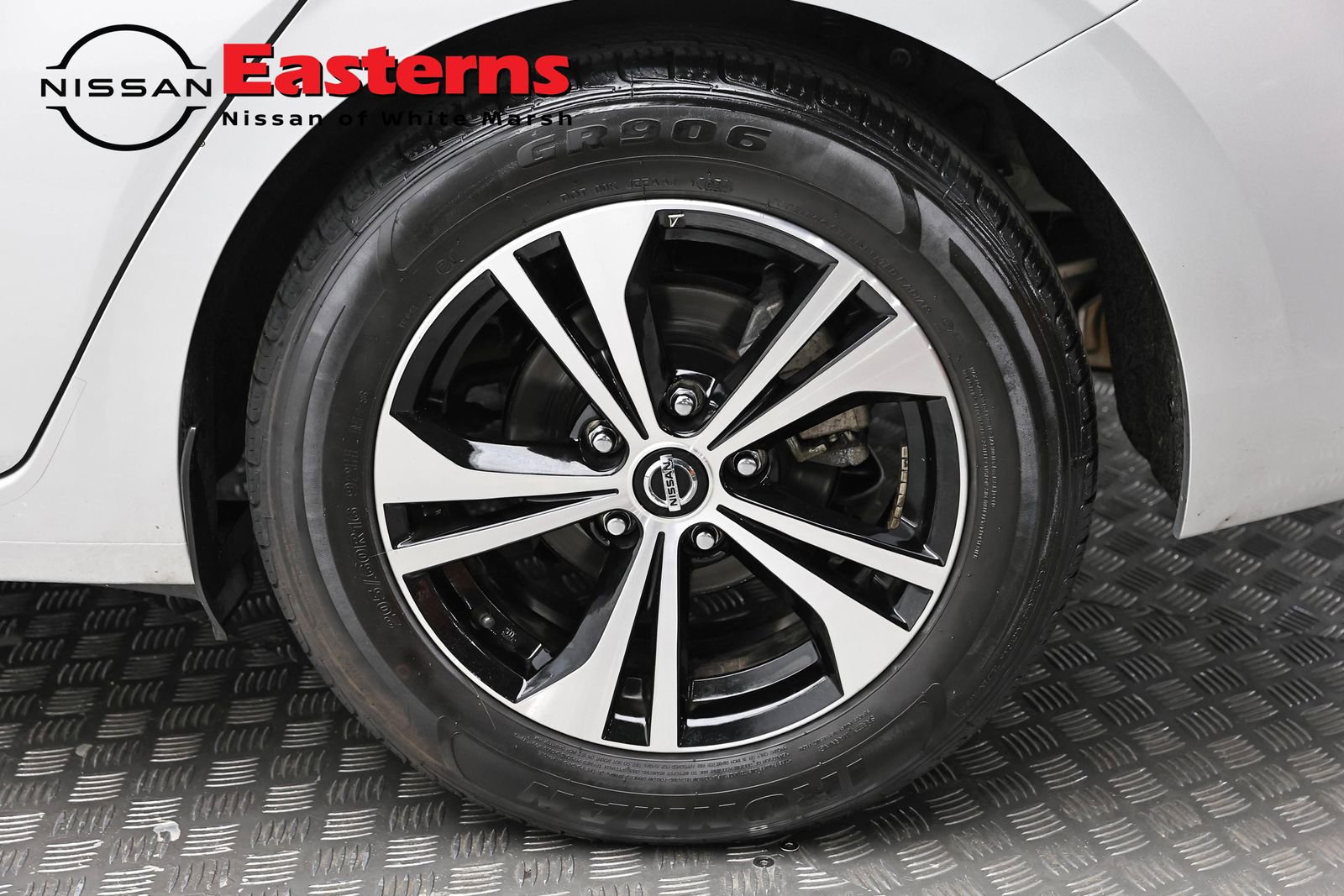 Used 2023 Nissan Sentra SV FWD image 8
