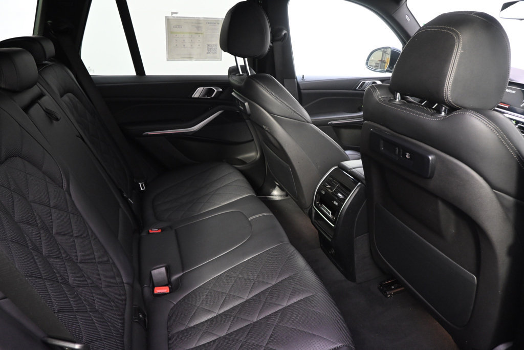 Used 2023 BMW X5 xDrive40i AWD/4WD image 18