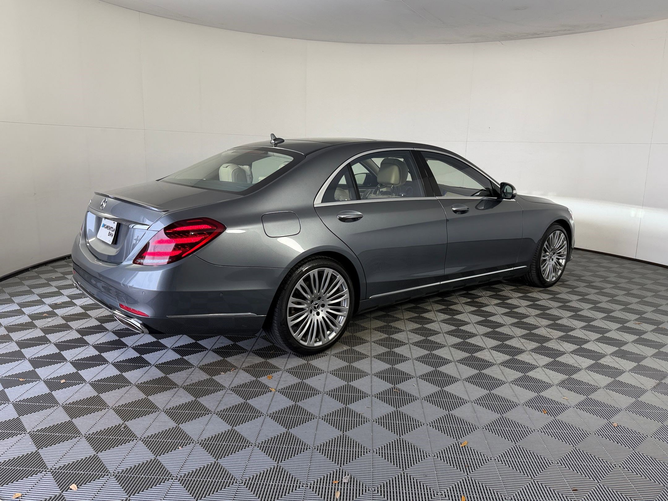 Used 2020 Mercedes-Benz S 560 Sedan image 9