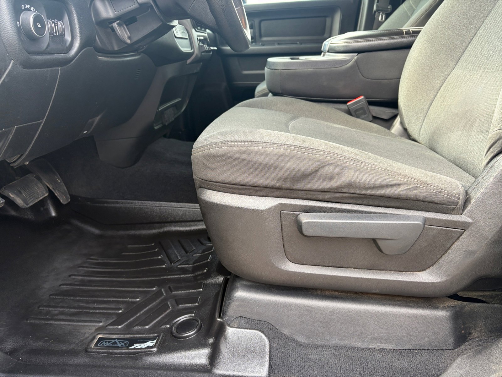 Used 2019 RAM 2500 Tradesman AWD/4WD image 13