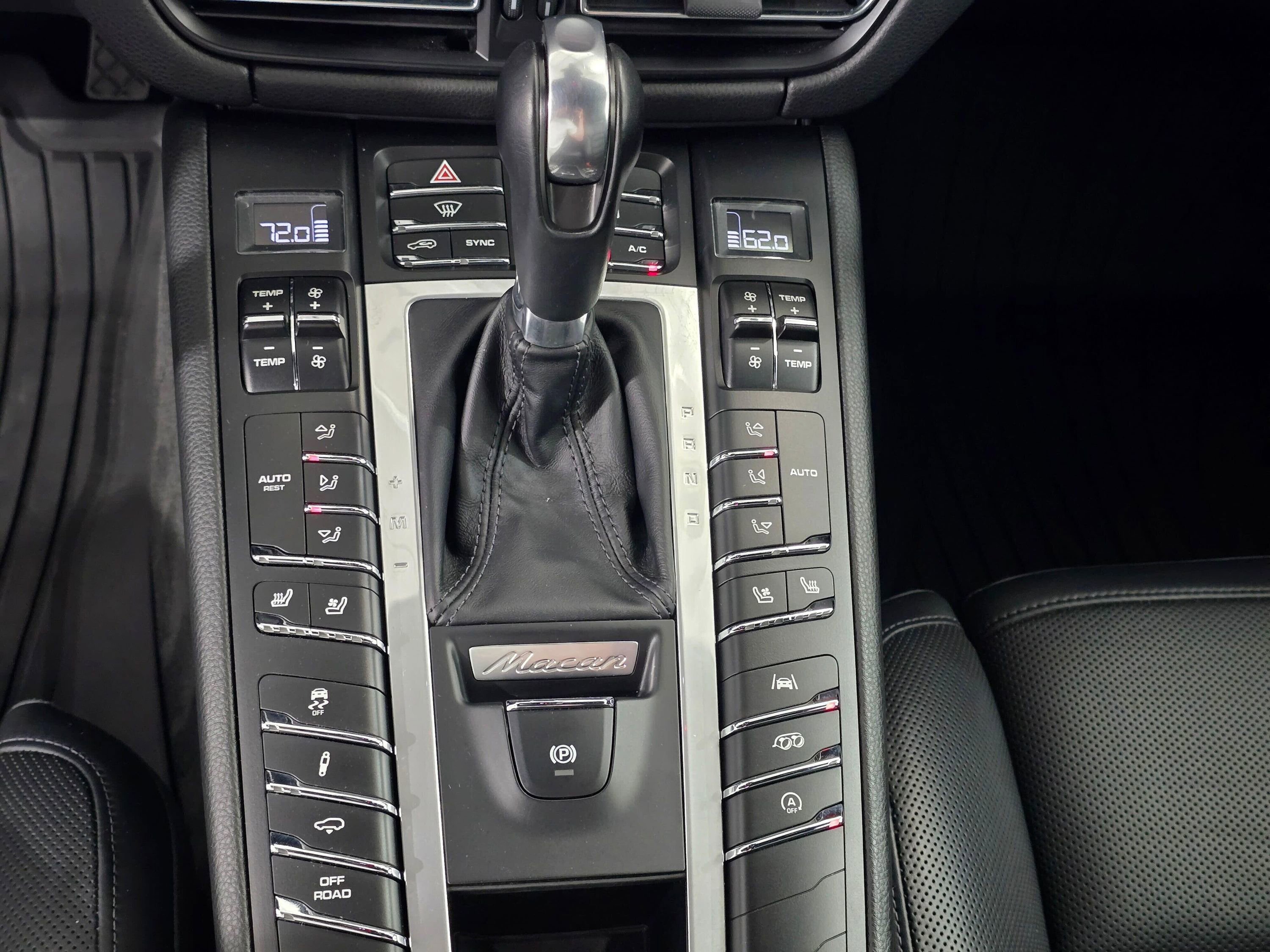 Used 2020 Porsche Macan GTS AWD/4WD image 17