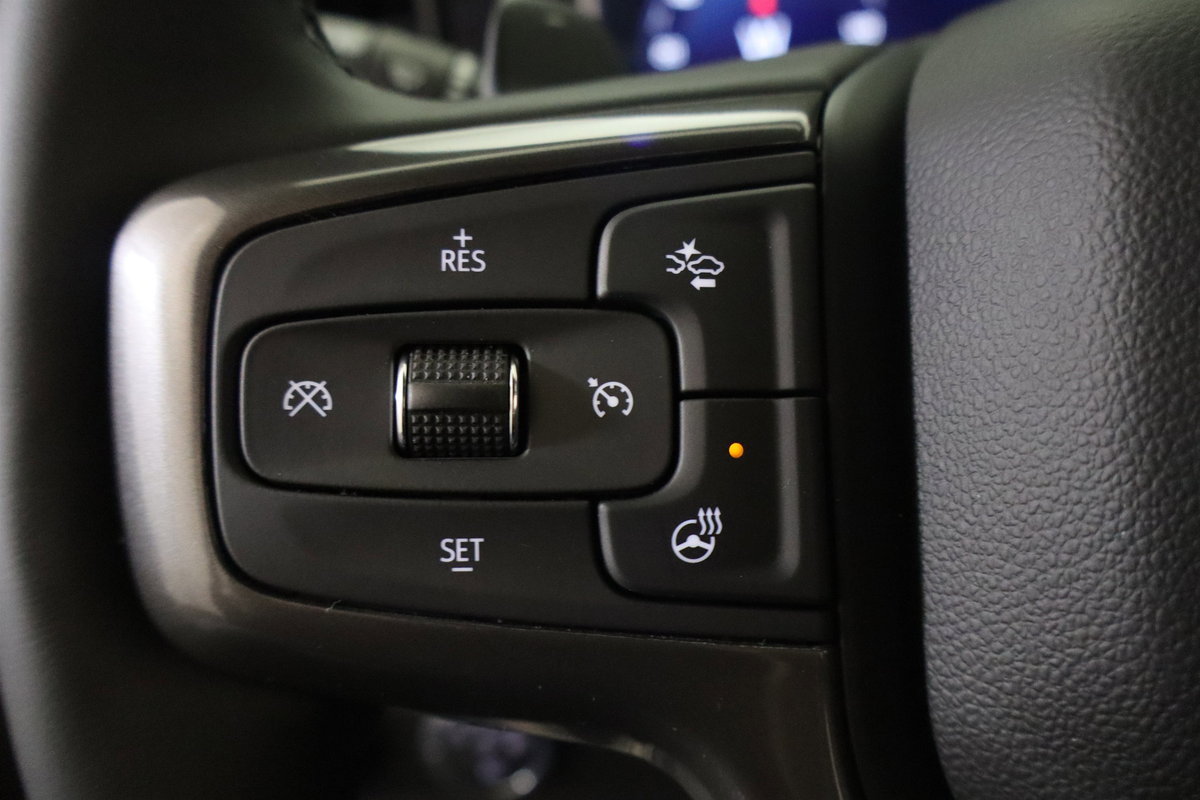 New 2026 Chevrolet Silverado 1500 ZR2 w/ Dark Appearance Package image 28