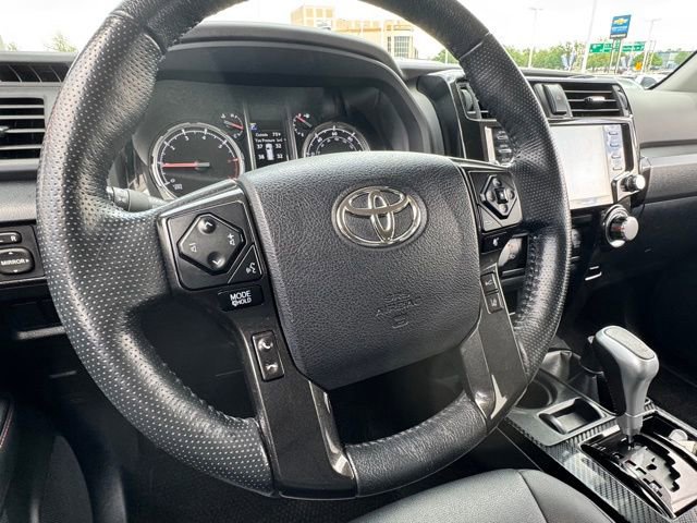 Used 2024 Toyota 4Runner TRD Off-Road Premium AWD/4WD image 21
