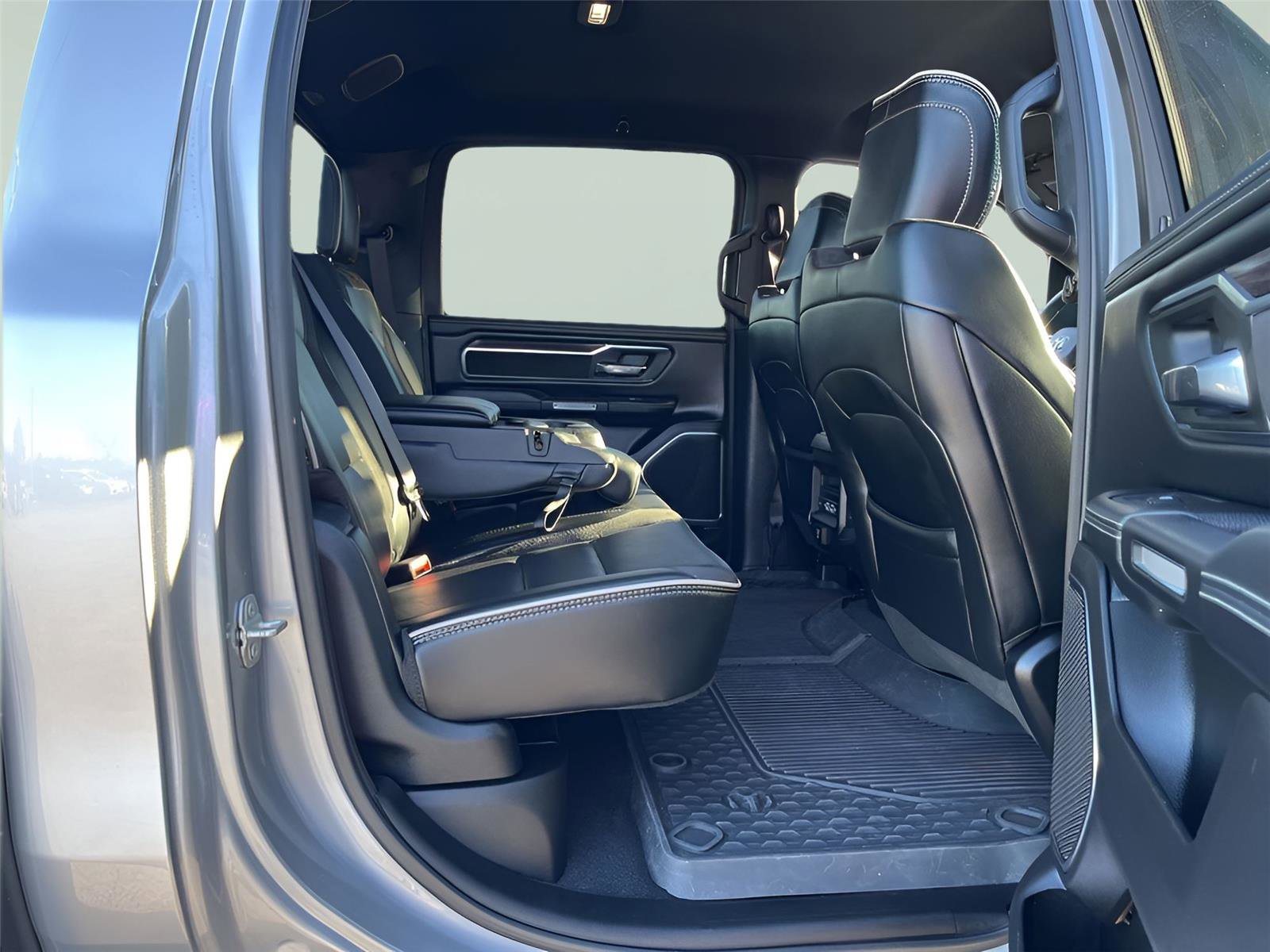 Used 2025 RAM 1500 Laramie w/ Sport Appearance Package image 29