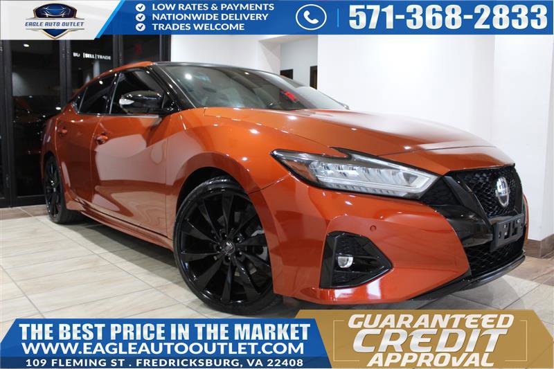 Used 2021 Nissan Maxima SR w/ Sport Mat Group FWD image 1