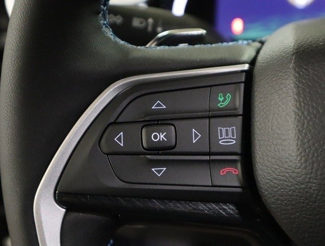 New 2022 Jeep Grand Cherokee Trailhawk w/ Luxury Tech Group III image 9