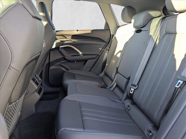 New 2025 Audi Q5 Premium Plus image 17