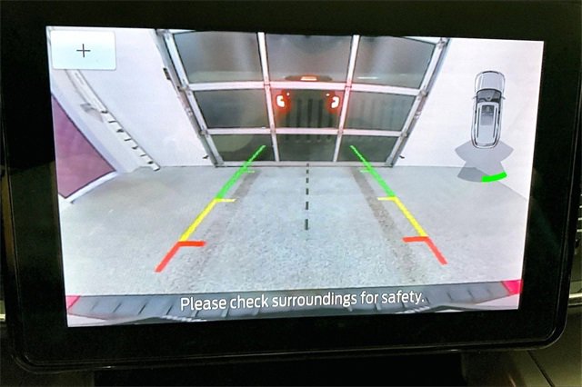 Used 2021 Ford Explorer XLT image 14