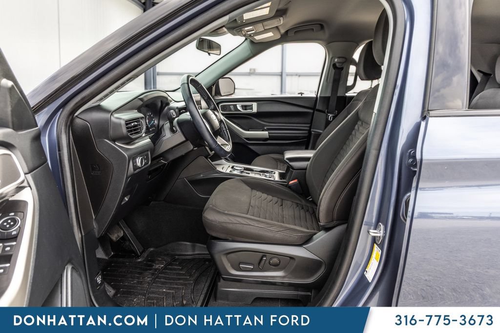 Used 2021 Ford Explorer XLT AWD/4WD image 4