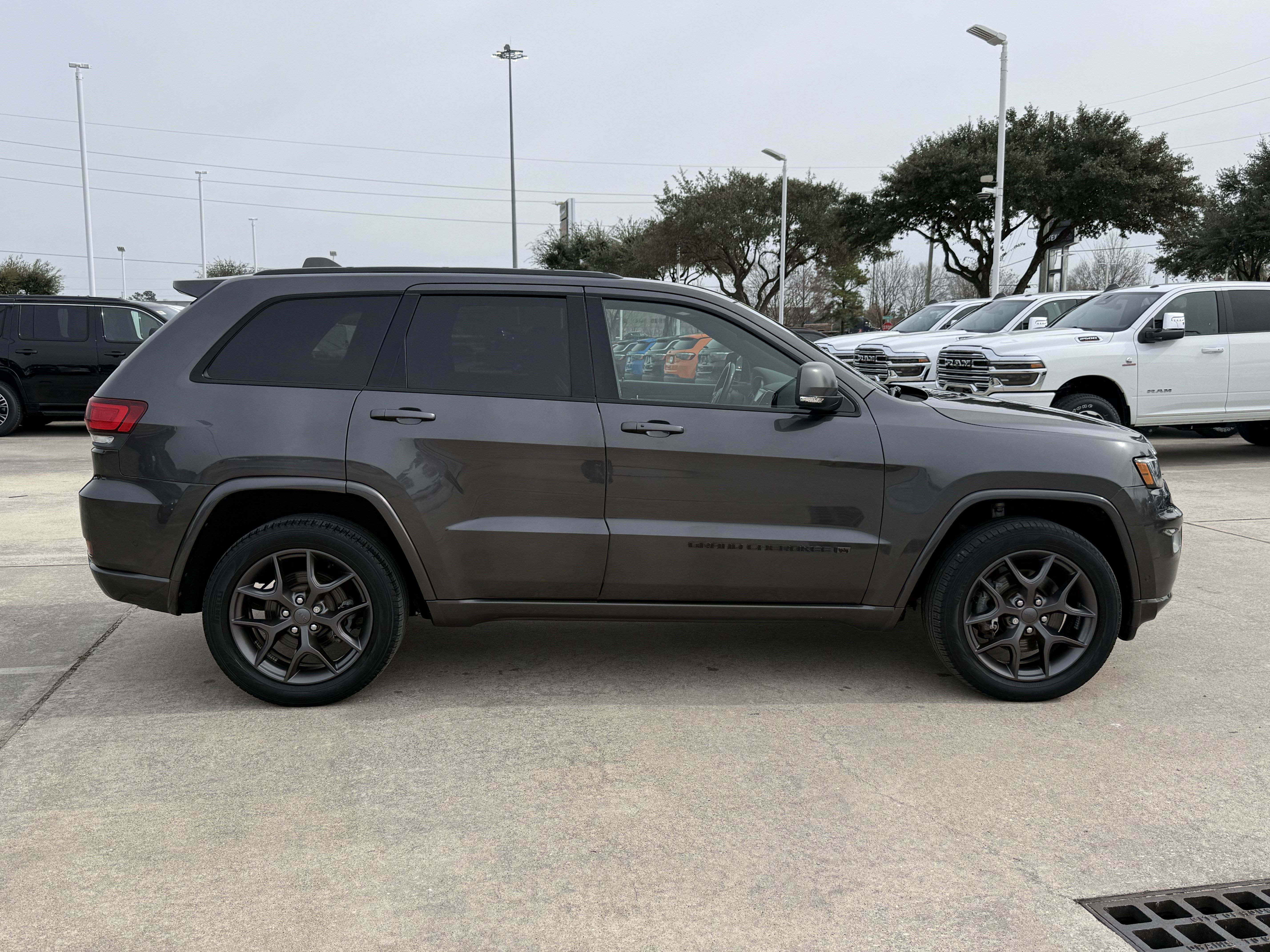 Used 2021 Jeep Grand Cherokee Limited w/ Quick Order Package 28K 80th image 3