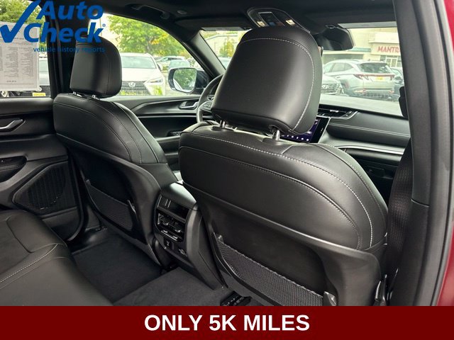 Used 2025 Jeep Grand Cherokee Altitude AWD/4WD image 28
